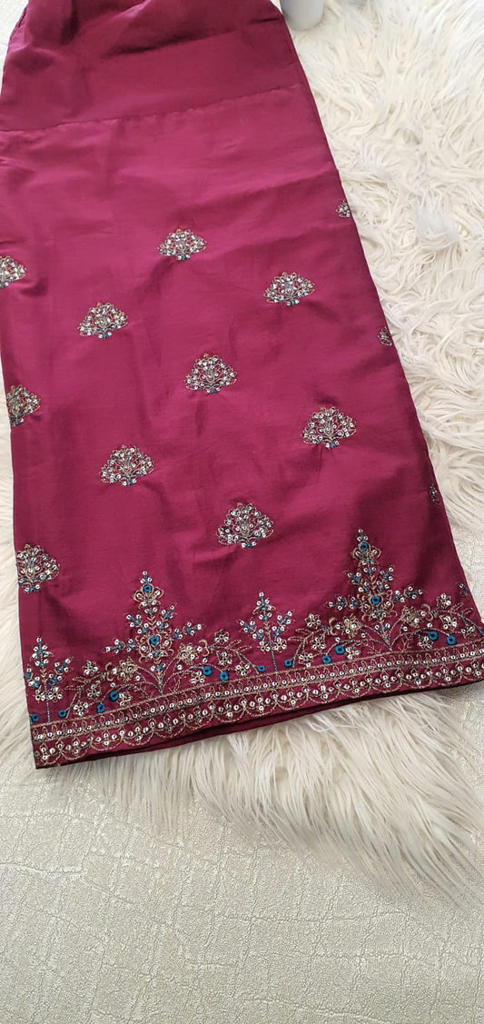 Maroon Festive 2 PC